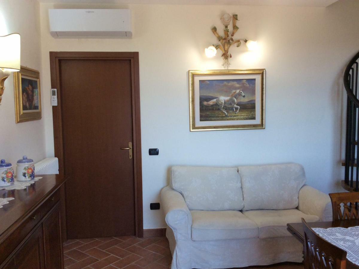 Vista Panoramica Sulle Terme Di Saturnia Apartment Poggio Murella Exterior photo